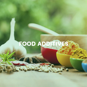 Como os aditivos alimentares funcionam na alimentação?